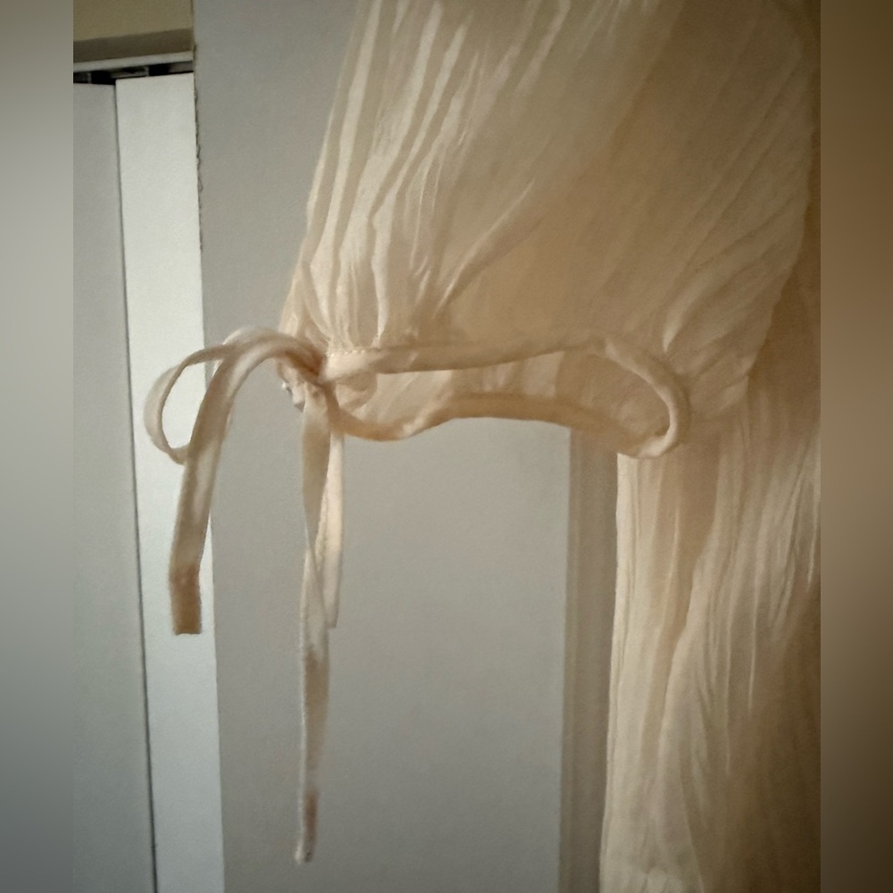 Zara Cream Pleated Ruffle V-Neck Blouse - Picture 5 of 8